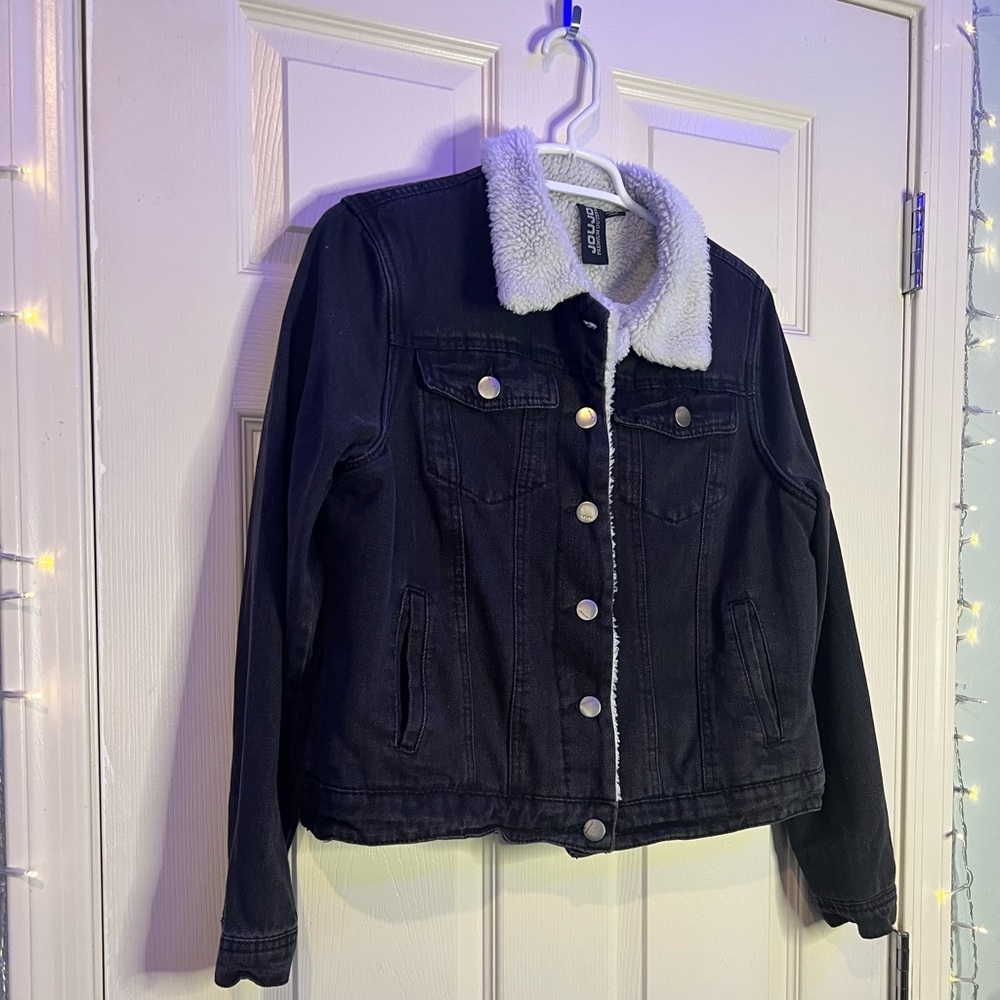 Black Fleece-Lined Denim Jacket Size Large